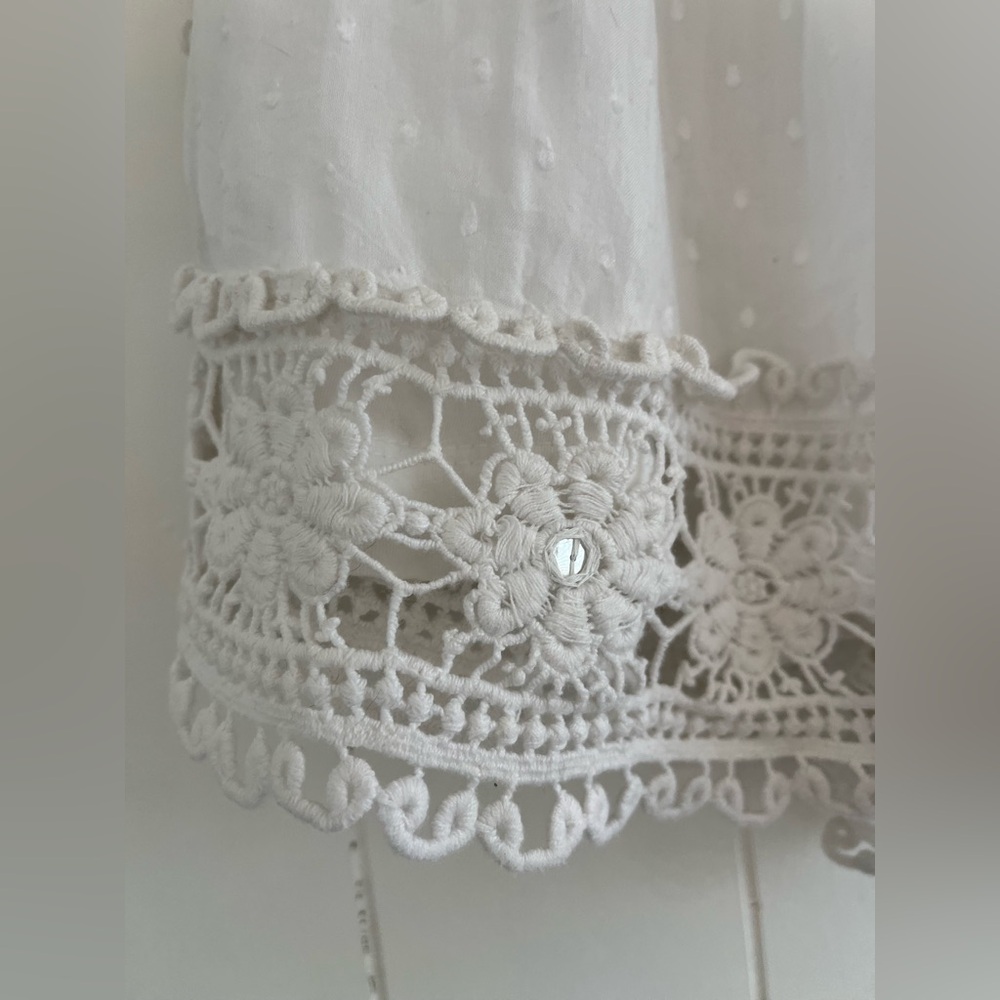 American Eagle White Swiss Dot Crochet Trim White Cotton Shorts Sequins Sz Small - Picture 5 of 13